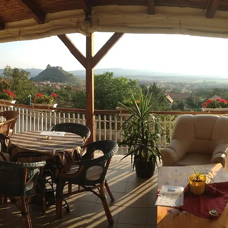 Oreghegy Wellness Panzio Es Turistaszallo *